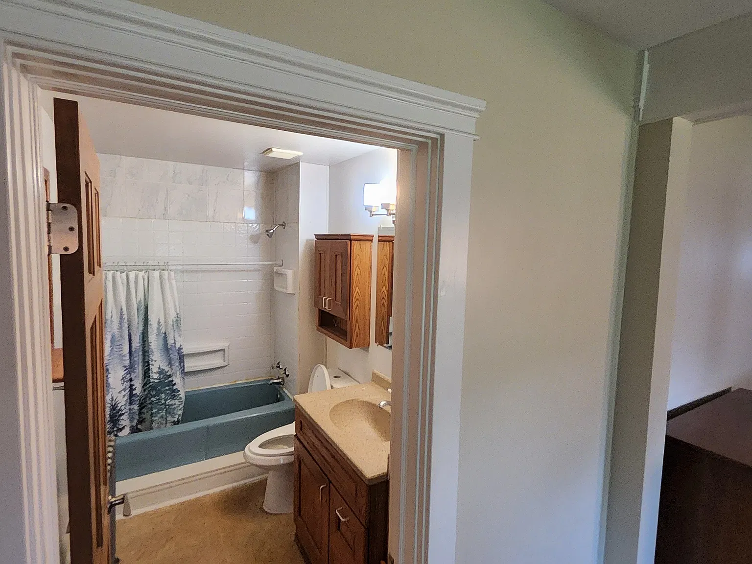 3 bed, 1100 sqft, $1,750 — Photo 2