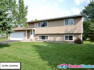 428 Pond View Rd NW, Saint Michael, MN 55376