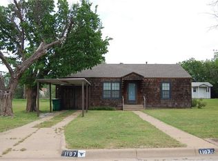 1107 Carolina St, Graham, TX 76450