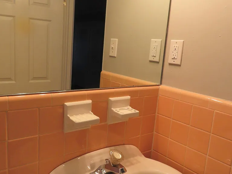 3660 Peachtree Rd NE — Photo 16