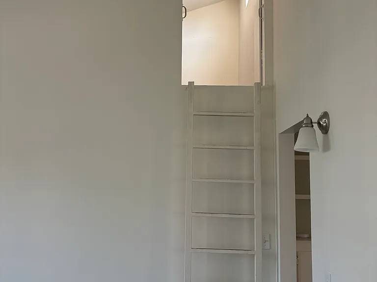 753 Wilcox Ave #7 — Photo 4