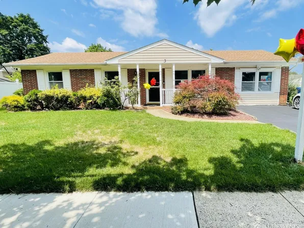 3 Forest Park Ter, Monroe Township, NJ 08831