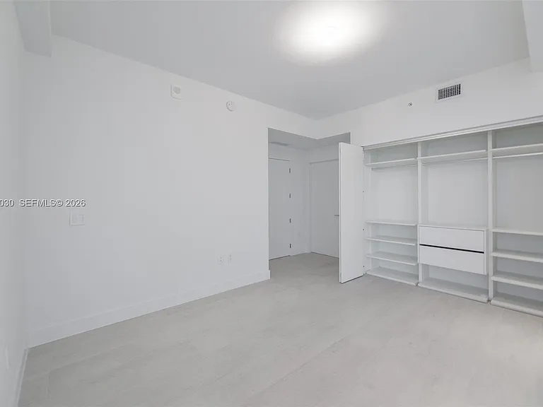 700 NE 24th St #5107 — Photo 43