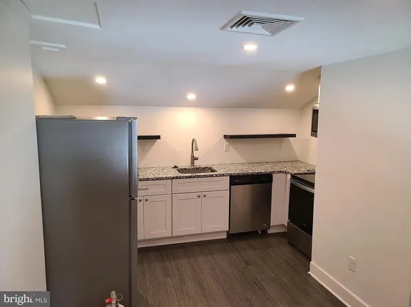 507 Germantown Pike #301, Lafayette Hill, PA 19444