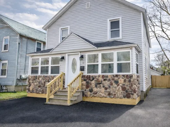 44 Pratt Ave, Clinton, NY 13323