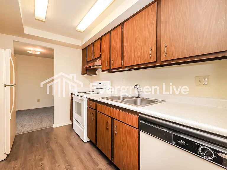 5722 Troy Villa Blvd — Photo 7