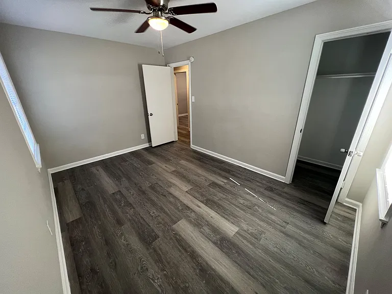 800 Goodson Dr — Photo 8