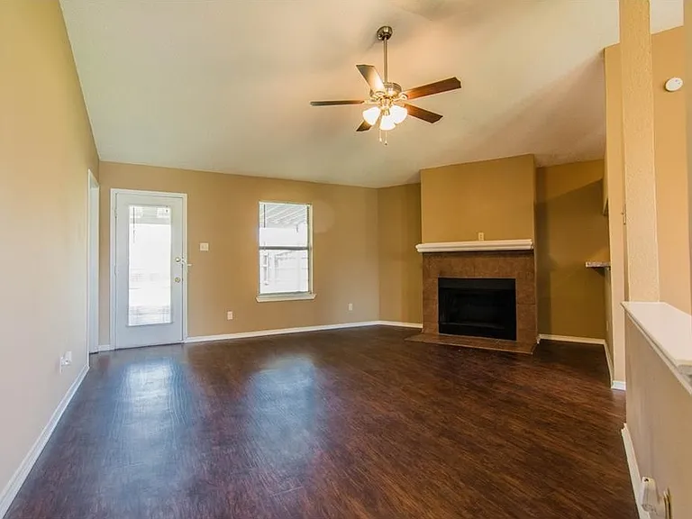 1080 W Hills Ter — Photo 3