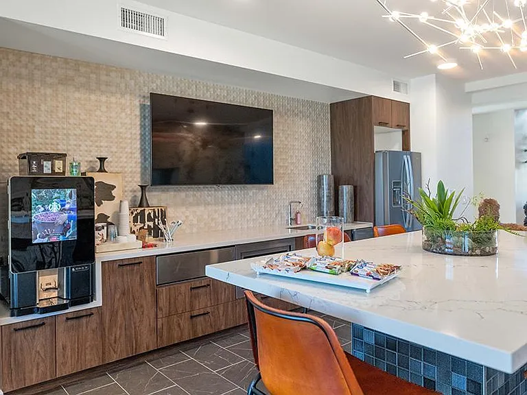 Kalon Luxury Apartments — Photo 18