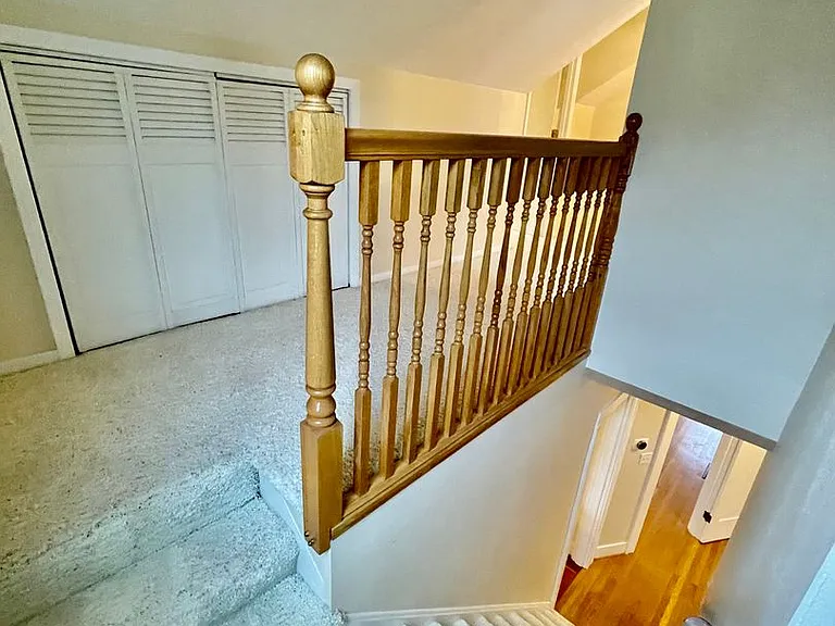 6976 NE Stanton St — Photo 27