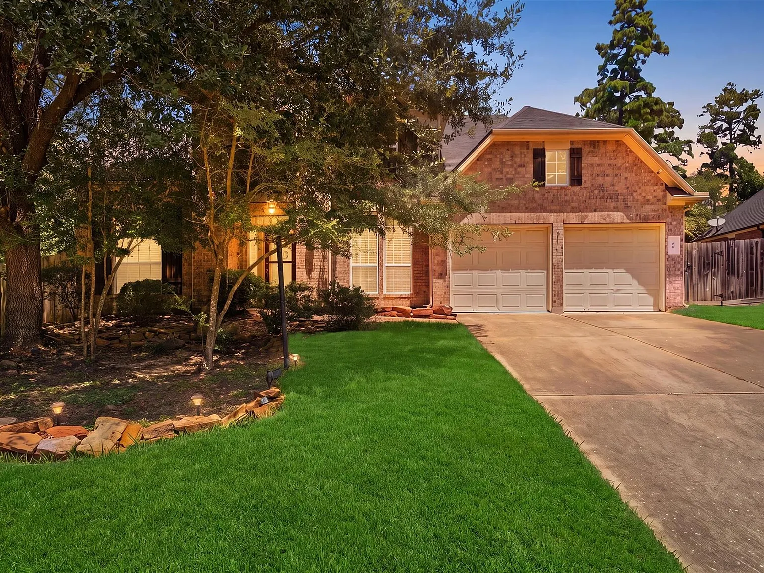 4 bed, 3.5 bath, 3312 sqft, $4,000 — Photo 1