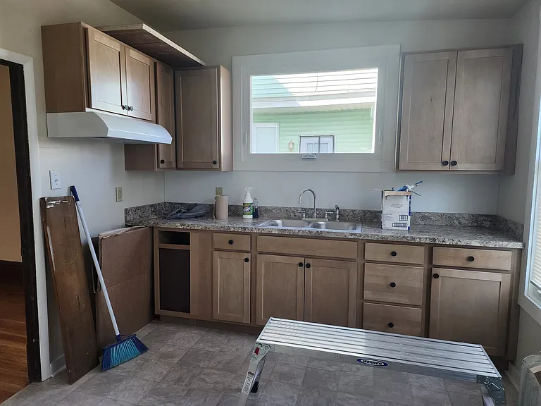 313 Reno Ave — Photo 4