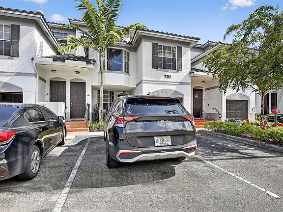 2nd image of 781 SW 148th Ave APT 1506