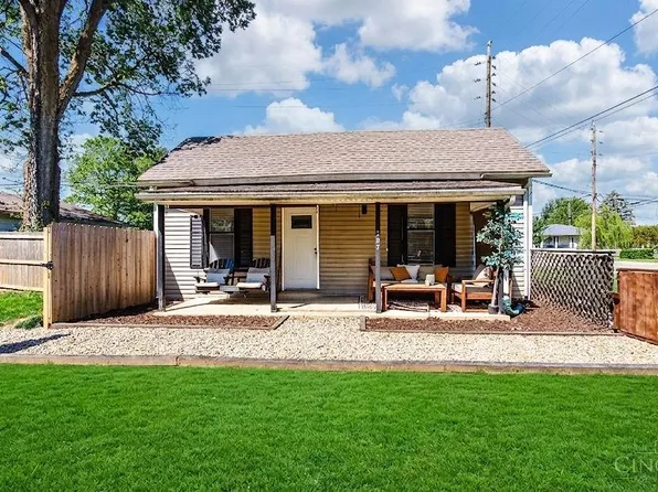 207 W 27th St, Connersville, IN 47331