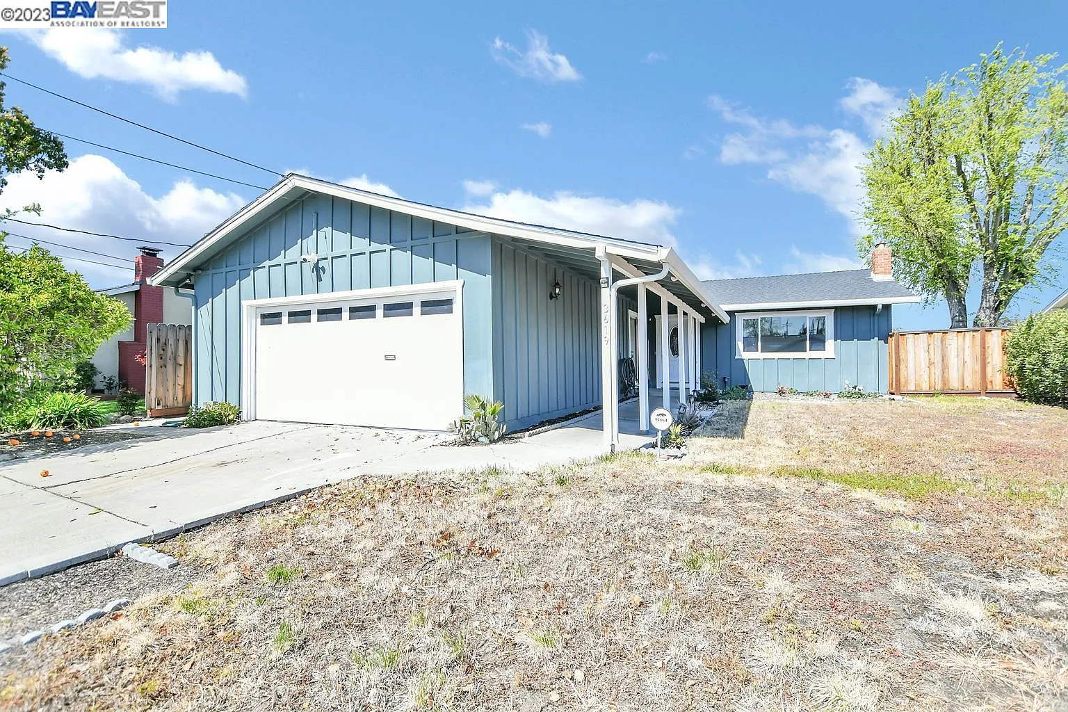 3619 Thunderbird Ct photo 1