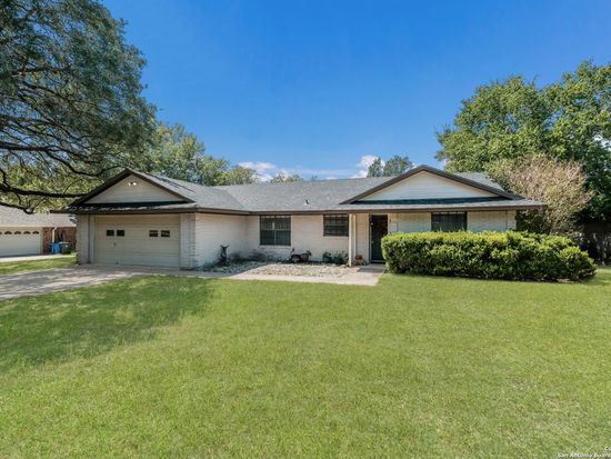 106 Forest, Seguin, TX 78155