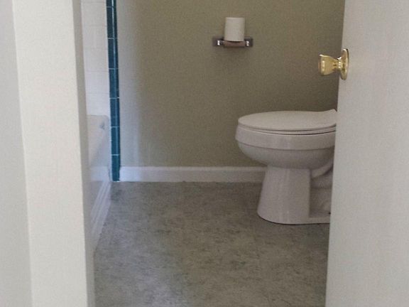 5th image of 118 Emerite Dr