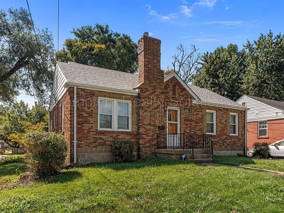 44 Lee Ave