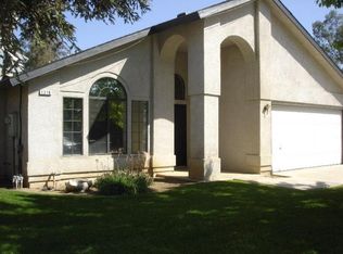 1278 W Henley Creek Rd, Reedley, CA 93654