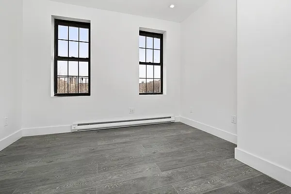 Rented by REAL New York | media 9