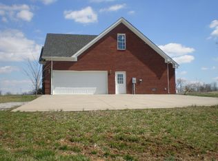 3710 Hydro Pondsville Rd, Smiths Grove, KY 42171