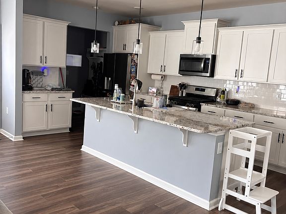 3rd image of 5716 Agrinio Way