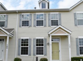 107 E Robinson Ave, Cortland, IL 60112