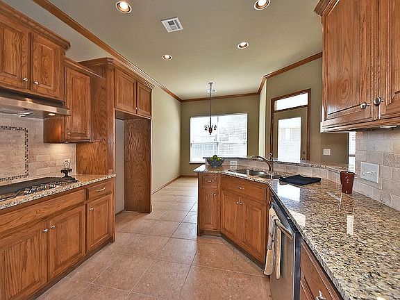5th image of 1654 Hollowbrook Cir