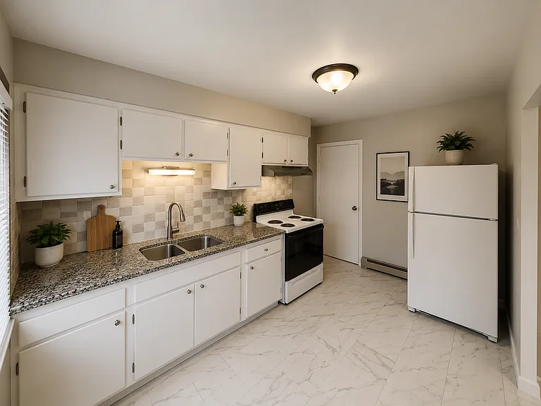 421 Burlington Ave #2 — Photo 2