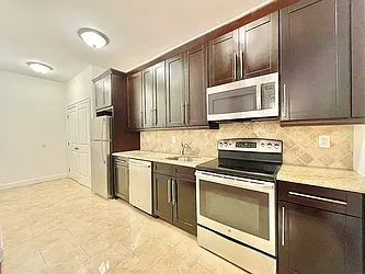 Rented by Manhattan Realty Group