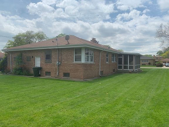 3rd image of 2856 W 92nd St