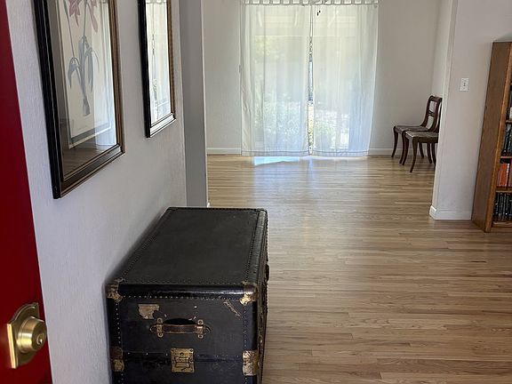 4th image of 116 Horn Ln
