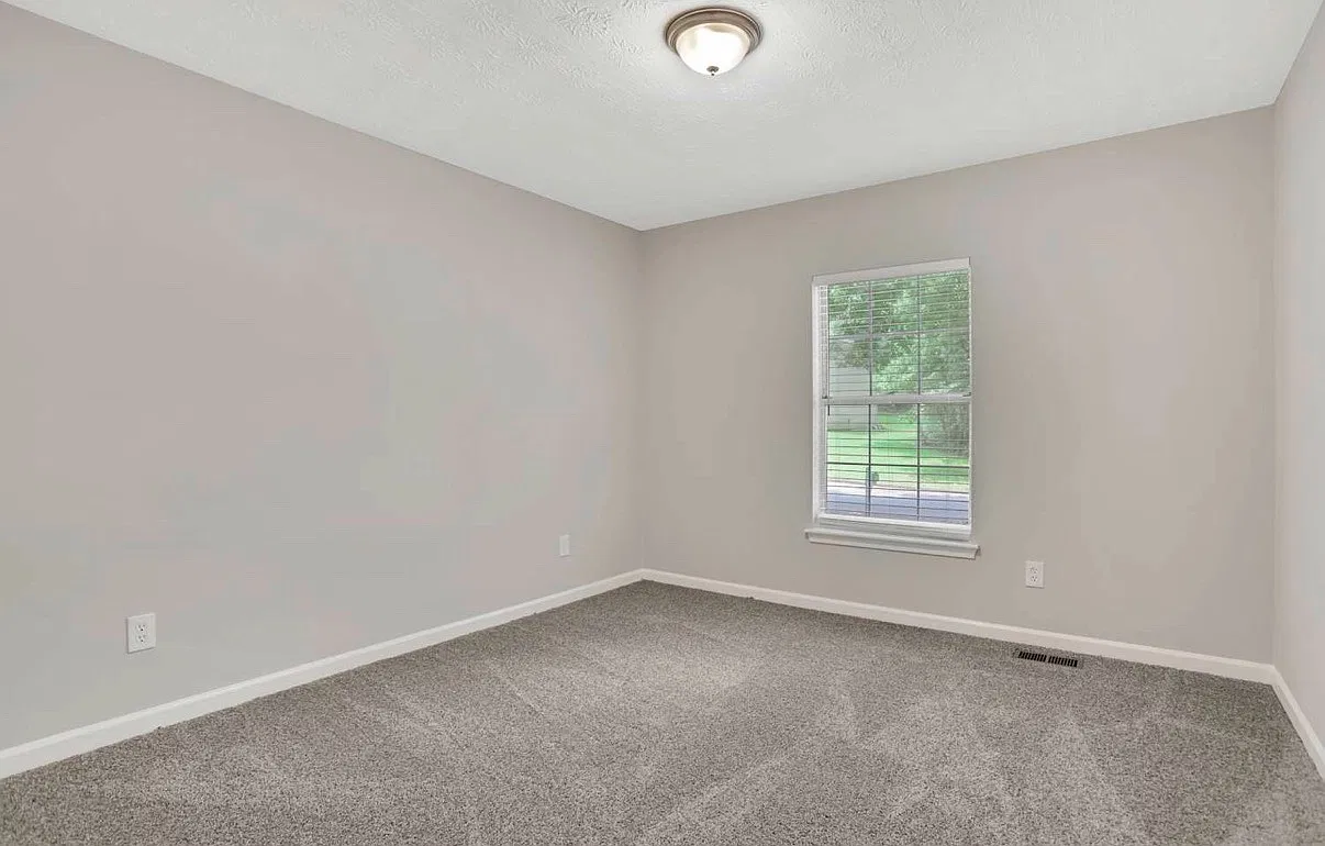 3 bed, 1665 sqft, $2,100 — Photo 1