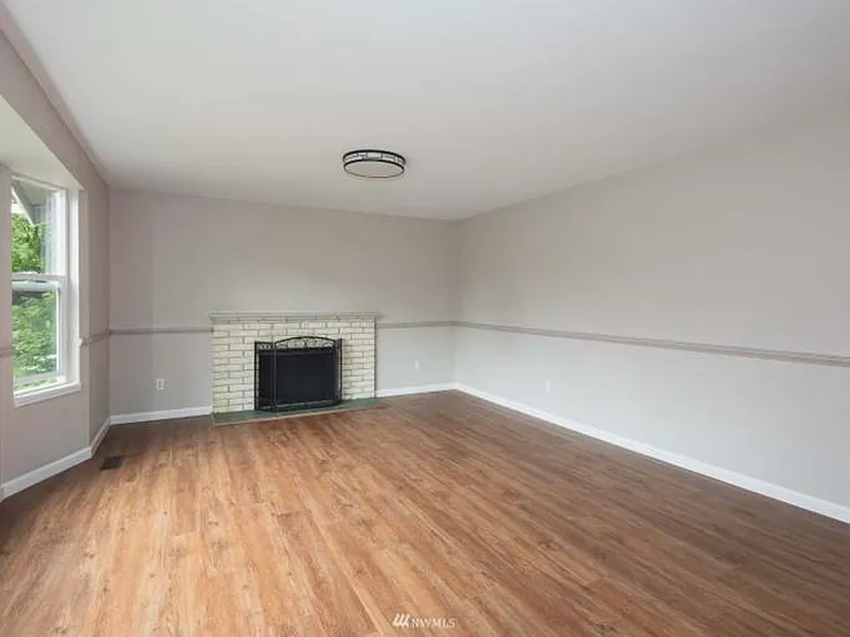 8216 64th Street Ct W — Photo 13