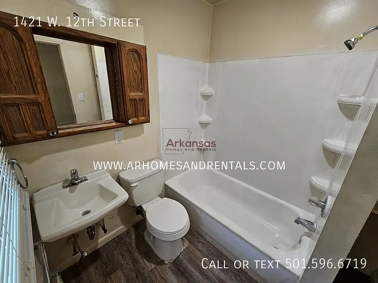 1421 W 12th St — Photo 16