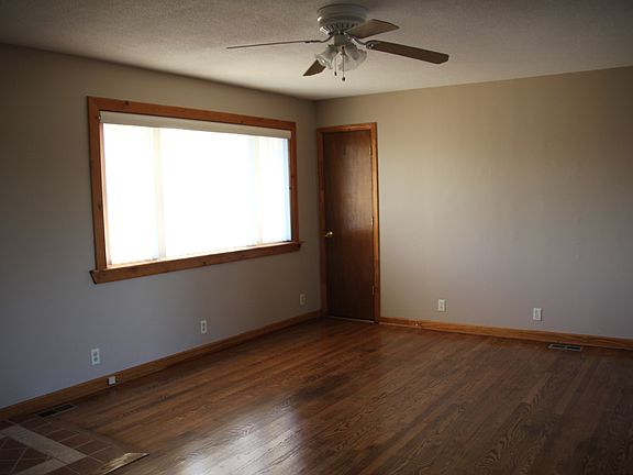 4th image of 10304 NW Meadow Lane Dr
