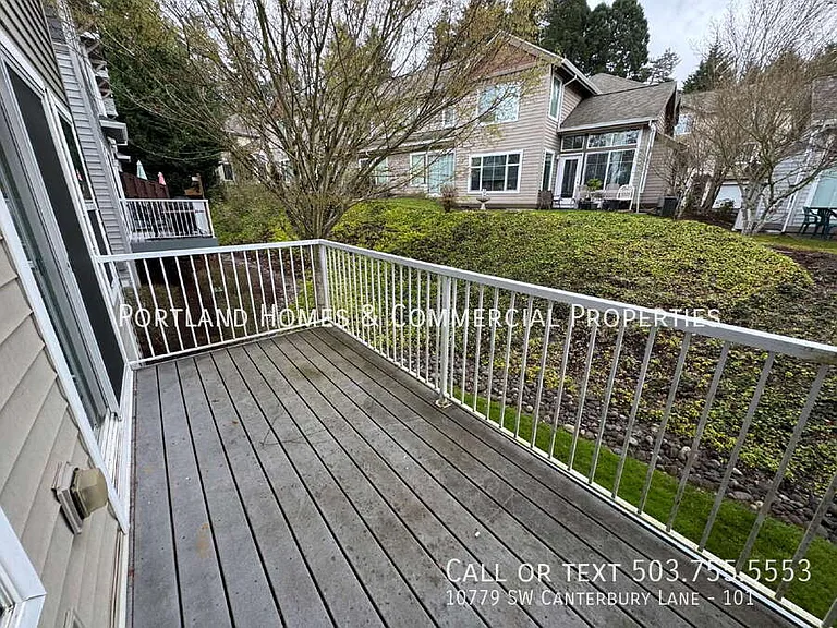 10779 SW Canterbury Ln #101 — Photo 7