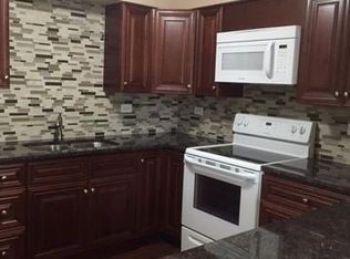7011 Astor Ave #B2, Hanover Park, IL 60133