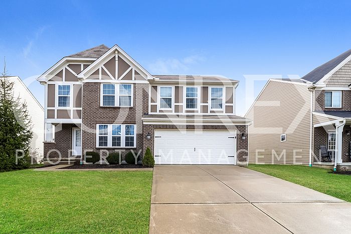 1st image of 10 Cedarwood Dr