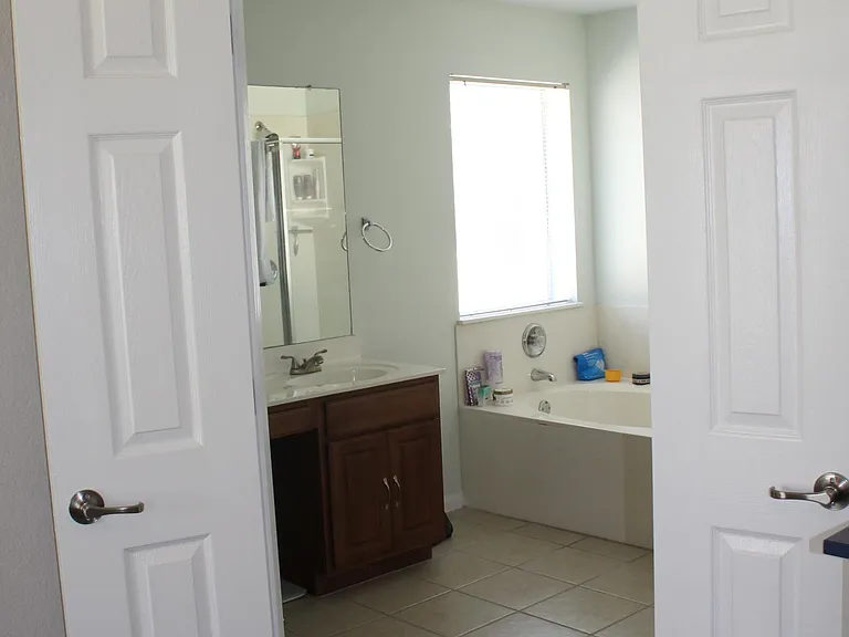 1908 Melissa Oaks Ln — Photo 13