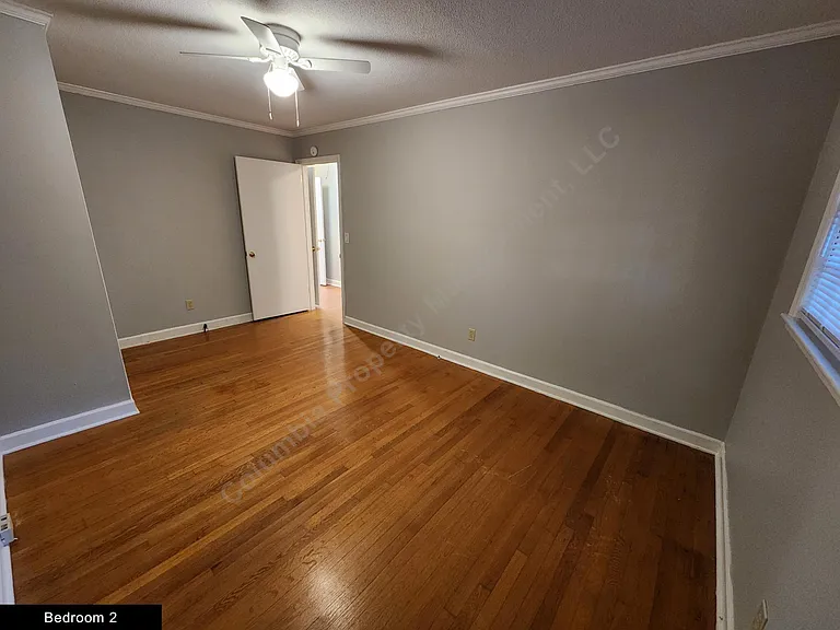 319 Kilbourne Rd — Photo 10