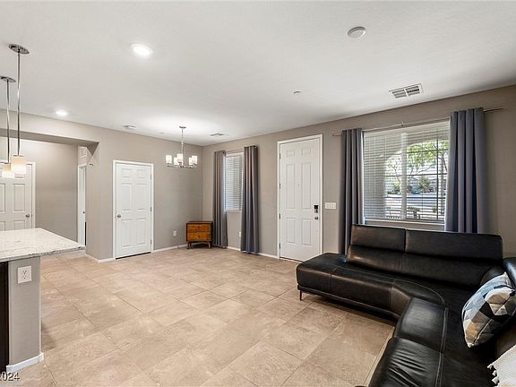 5th image of 8493 Insignia Ave Unit 105