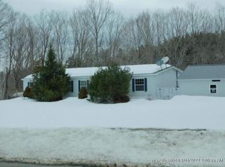 5 Pond Rd, Abbot, ME 04406