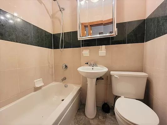 5th image of 49 Park Ave APT 2D