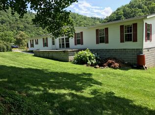 4227 Indian Creek Rd, Pineville, WV 24874