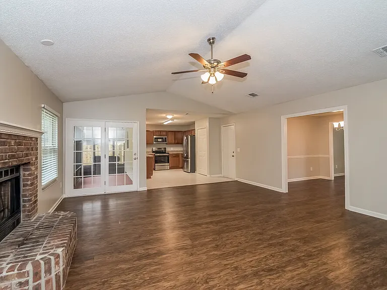 1425 Panther Run Rd — Photo 2
