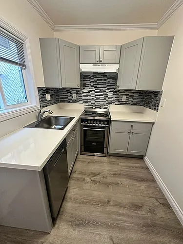5731 Carlton Way #5735 Photo 1