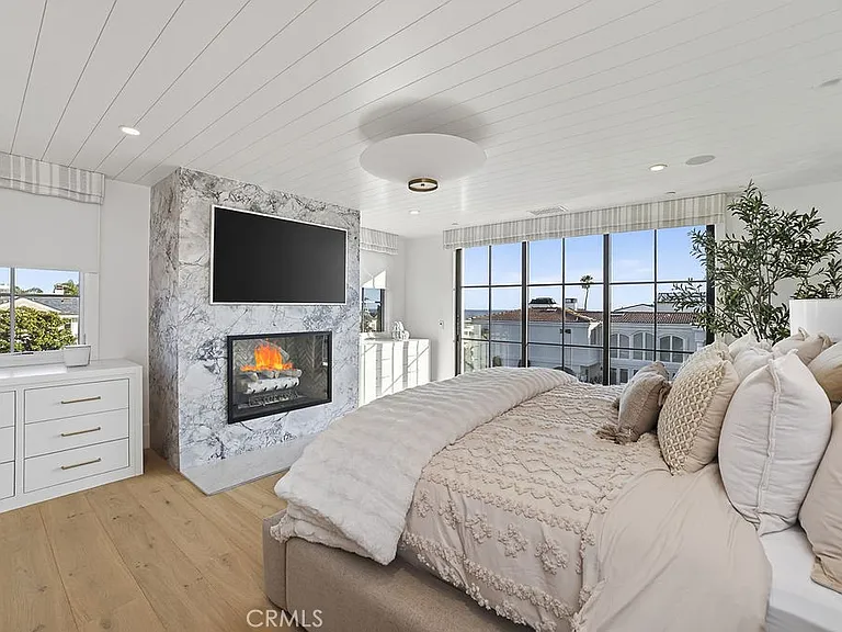 2820 Bayview — Photo 20