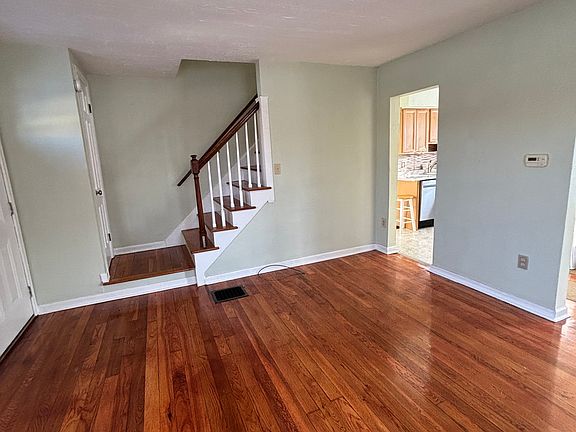 4th image of 1354 Huffman Ave