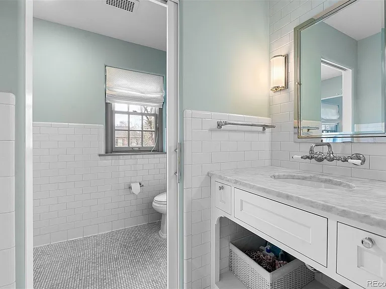 580 Race St #L — Photo 27